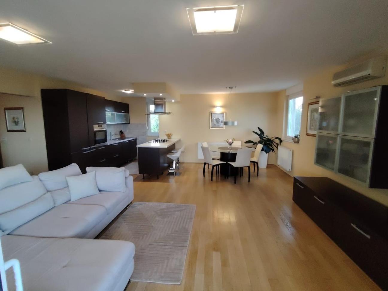 Luxury Beach Apartment Biograd Na Moru Exterior photo